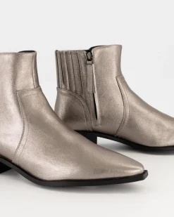 Women Old Khaki Boots><noscript><img width=
